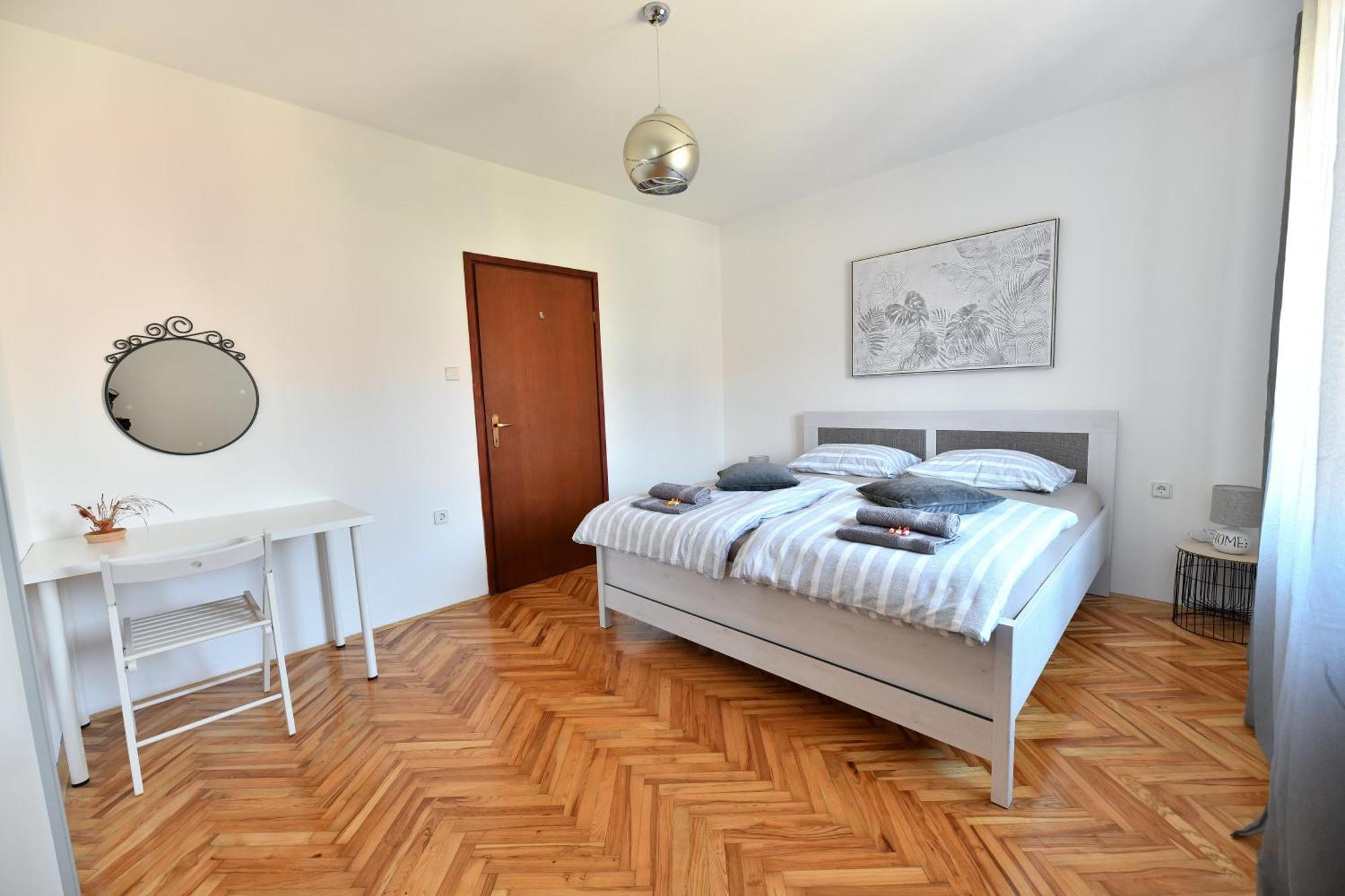 זאדאר Apartman Punta Sole מראה חיצוני תמונה