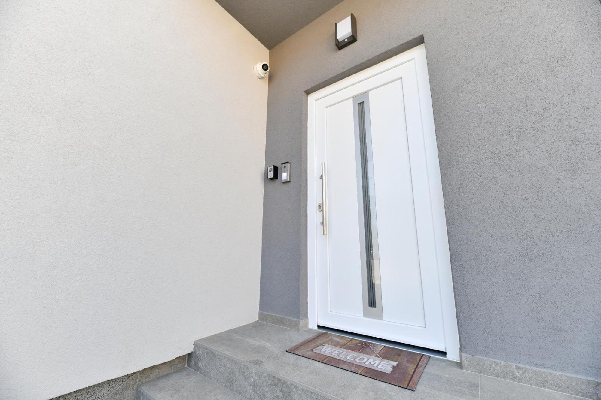 זאדאר Apartman Punta Sole מראה חיצוני תמונה